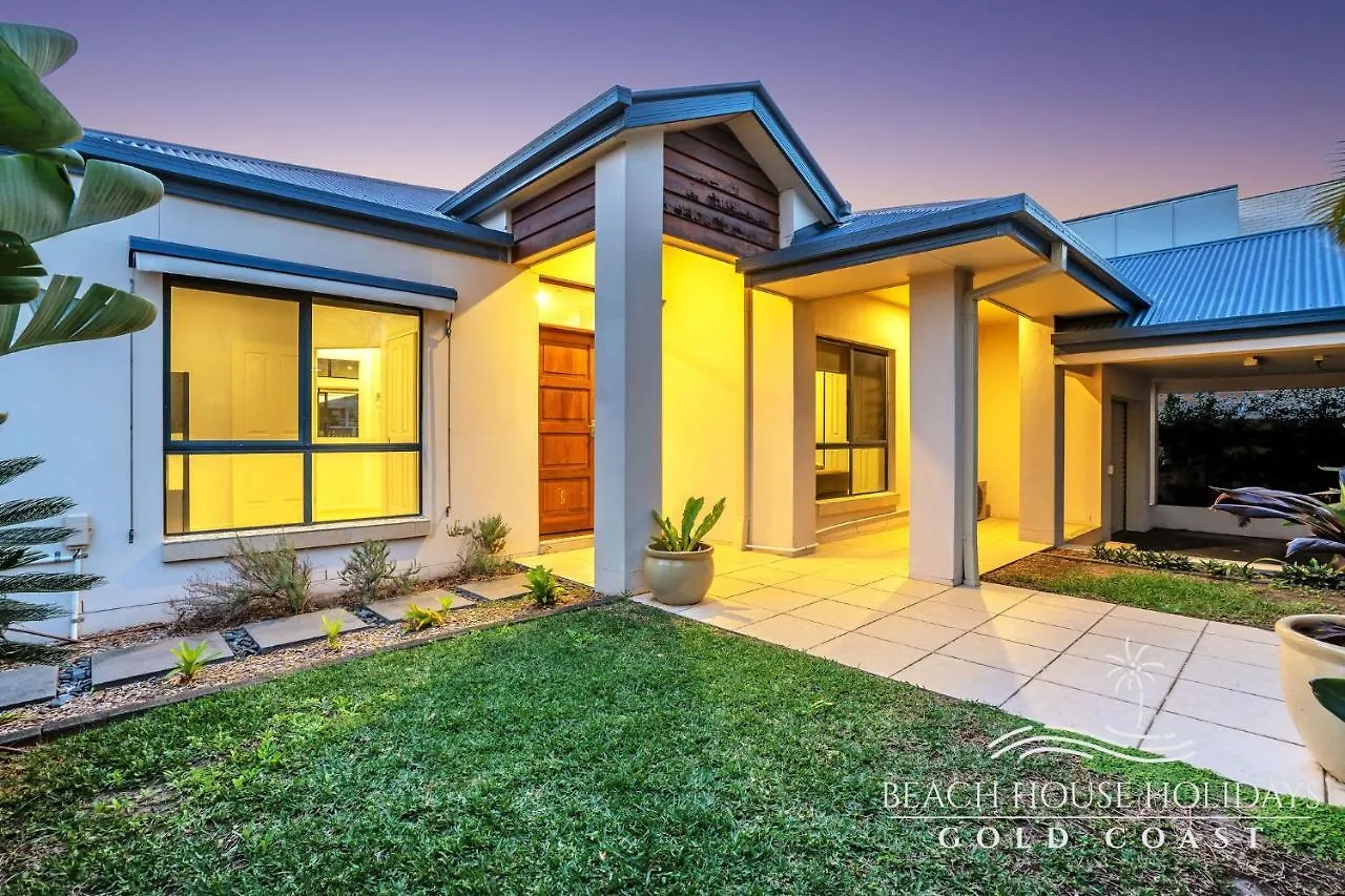 Casa vacanze Maureen Waterfront Beach House Broadbeach Waters Australia