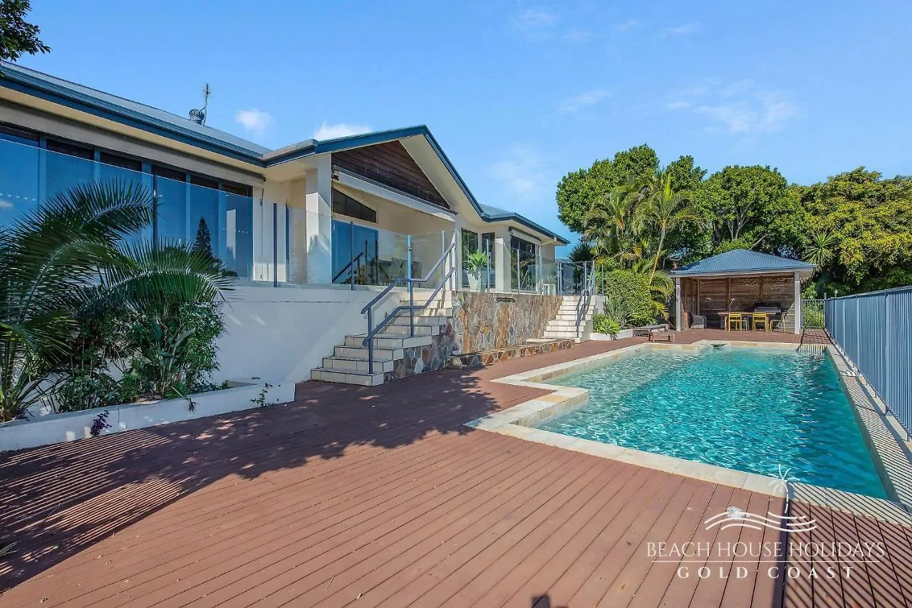 Maureen Waterfront Beach House Broadbeach Waters Australia